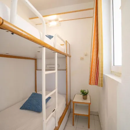 Apartamento Le Belvedere - R3 221 By Interhome