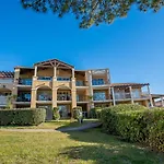 Appartement Le Belvedere - R3 221 By Interhome *