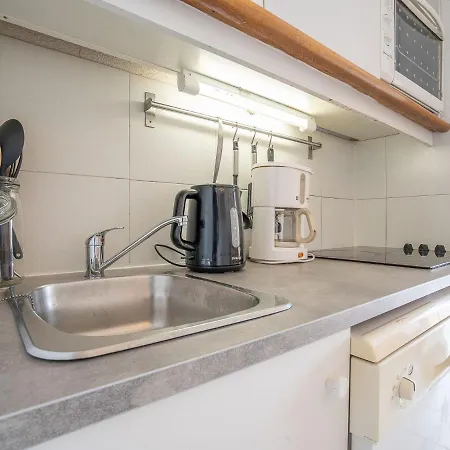 Le Belvedere - R3 221 By Interhome Appartamento Saint-Raphaël