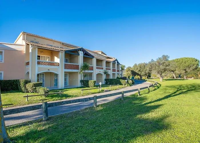 Appartamento Le Belvedere - R3 221 By Interhome