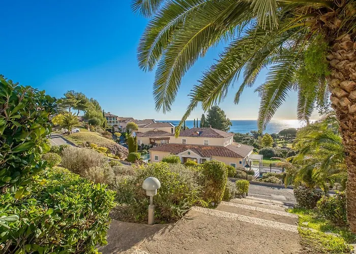Le Belvedere - R3 221 By Interhome Appartamento Saint-Raphaël